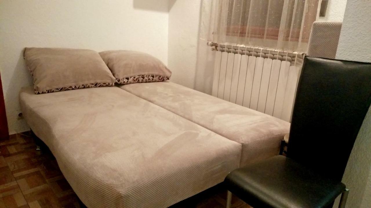 One Bedroom Apartment French Embassy Bucarest Extérieur photo
