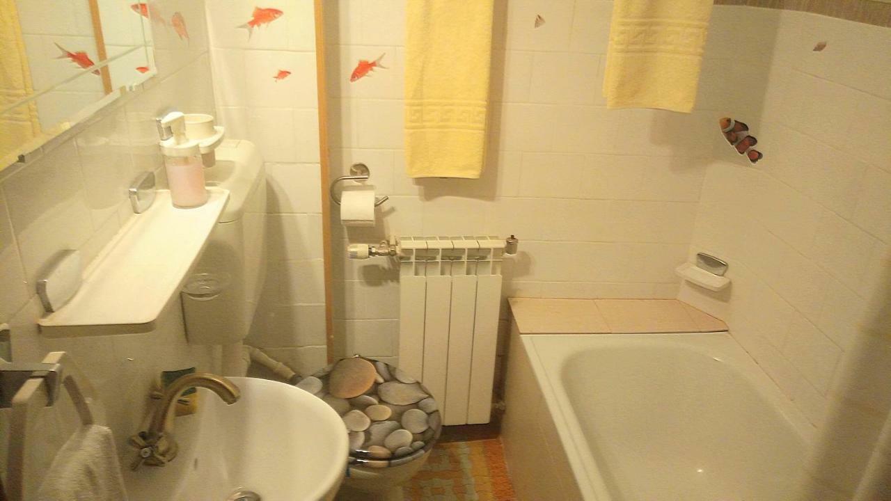 One Bedroom Apartment French Embassy Bucarest Extérieur photo